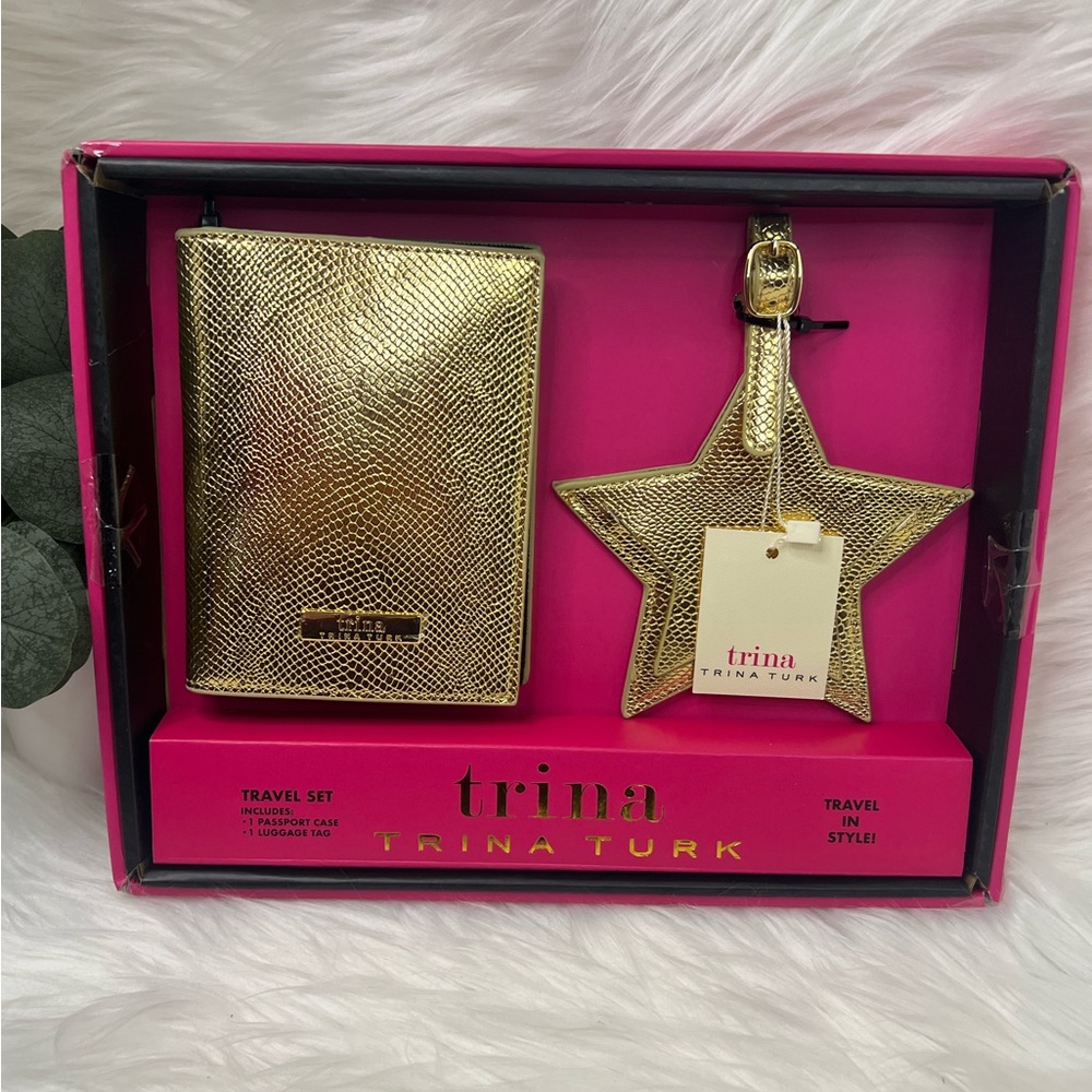 Trina Turk Travel set Gold Passport Fold and Luggage Tag New with box